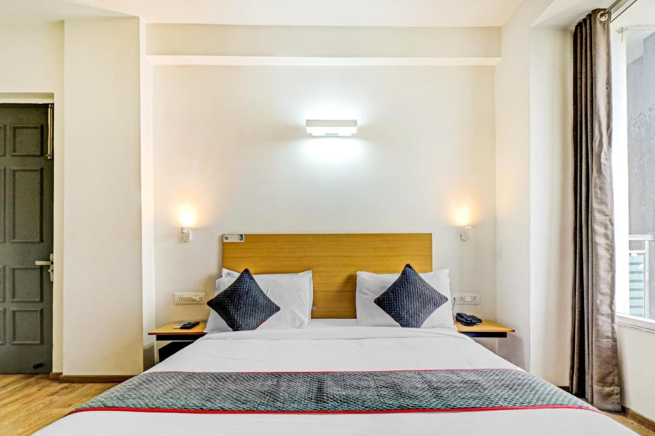 Townhouse Sector 30 Near Botanic Garden Of Indian Republic Hotel Noida Luaran gambar