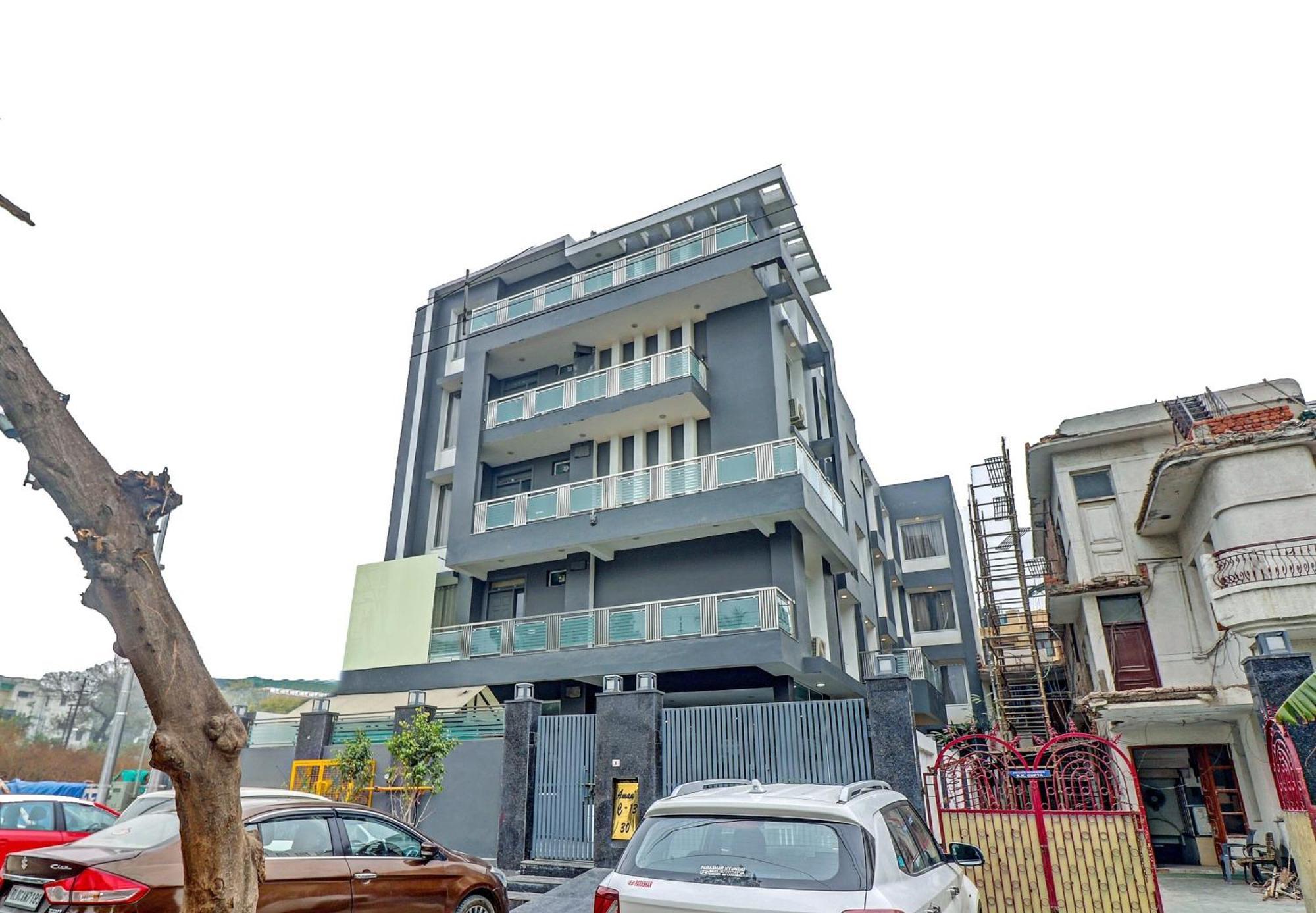 Townhouse Sector 30 Near Botanic Garden Of Indian Republic Hotel Noida Luaran gambar