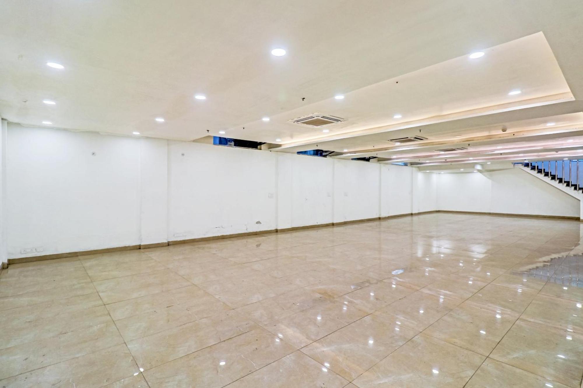 Townhouse Sector 30 Near Botanic Garden Of Indian Republic Hotel Noida Luaran gambar
