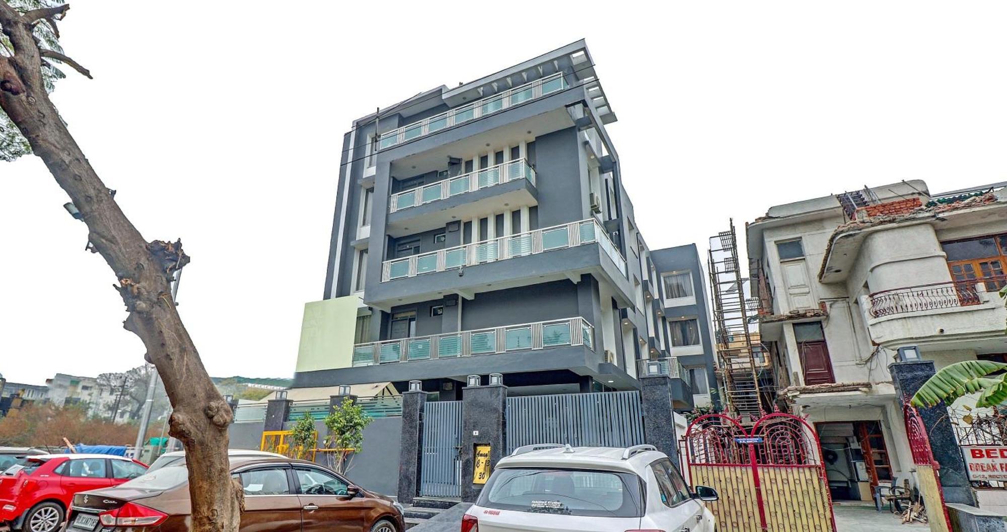 Townhouse Sector 30 Near Botanic Garden Of Indian Republic Hotel Noida Luaran gambar